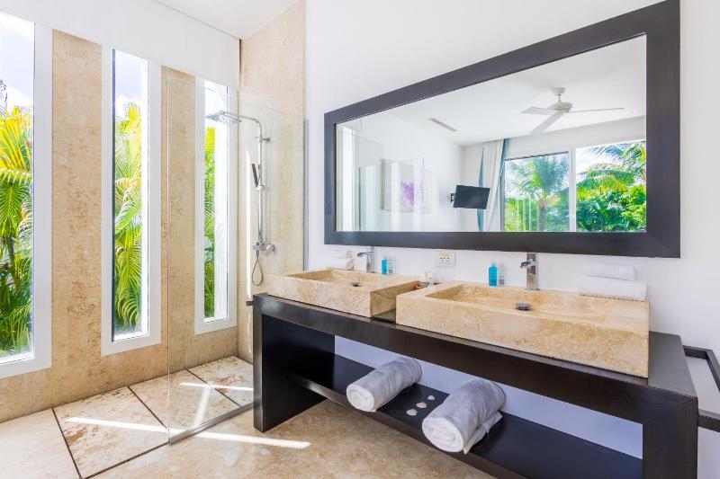 Luxury Rentals in Punta Cana - Exclusive Waterfall Villa with Private Pool BBQ Maid Golf - image 34