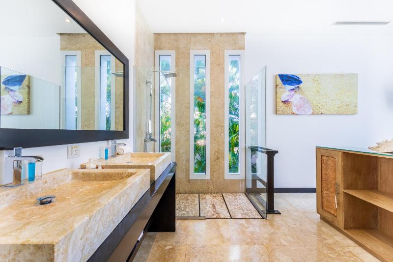 Luxury Rentals in Punta Cana - Exclusive Waterfall Villa with Private Pool BBQ Maid Golf - image 9