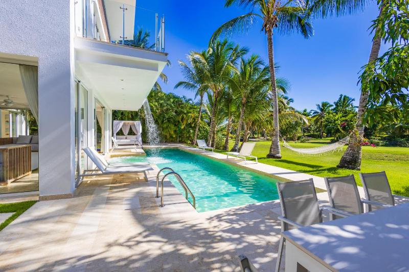 Luxury Rentals in Punta Cana - Exclusive Waterfall Villa with Private Pool BBQ Maid Golf - image 44