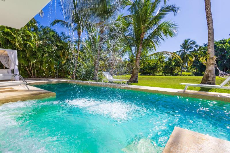 Luxury Rentals in Punta Cana - Exclusive Waterfall Villa with Private Pool BBQ Maid Golf - image 8