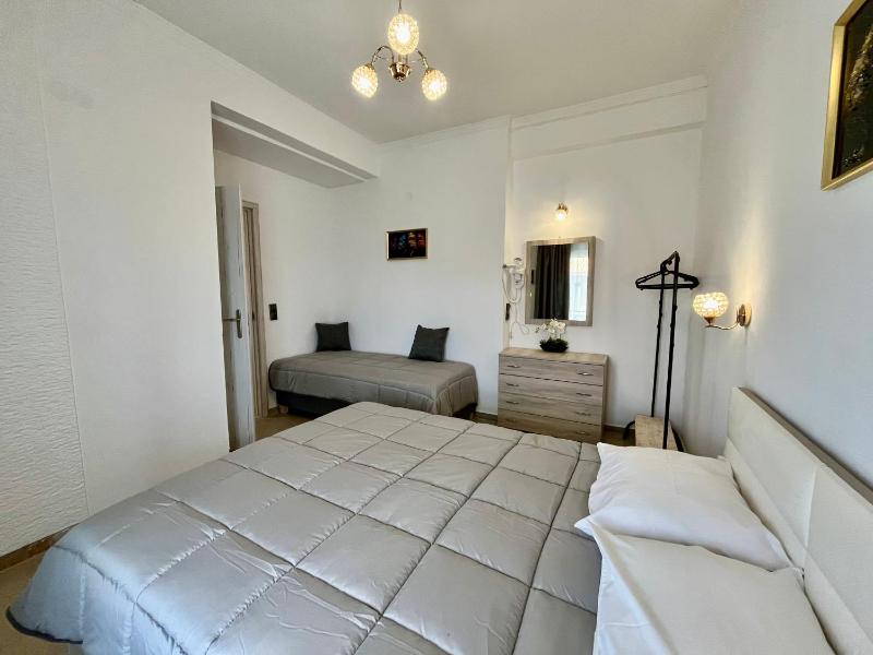 Superior One-Bedroom Apartment with Balcony image 1