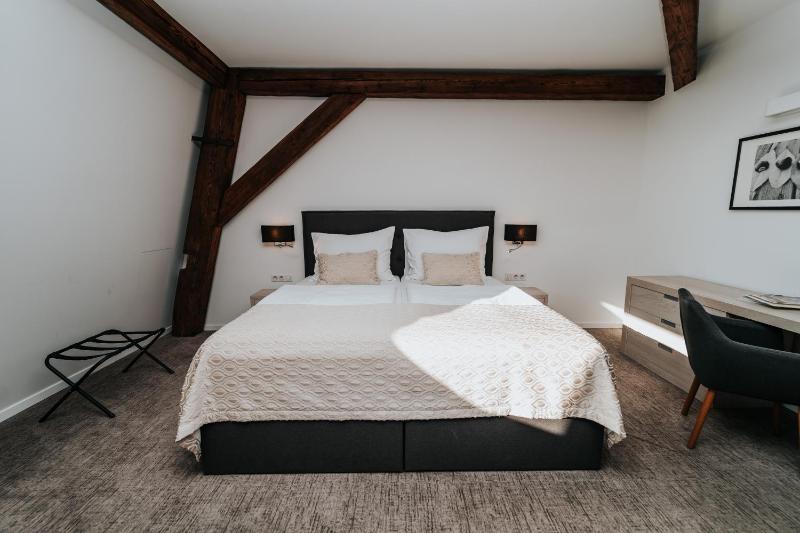 Superior Double Room image 1