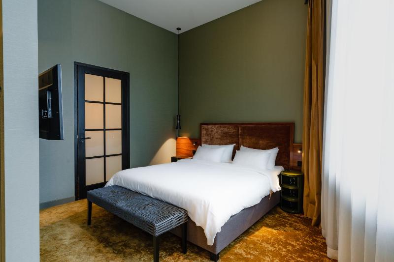 Junior Suite image 2
