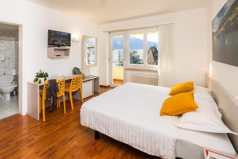Comfort Double Room with Balcony - Lake Side image 1