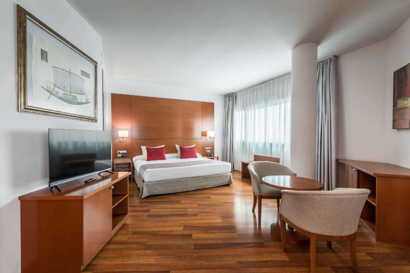 Junior Suite image 3