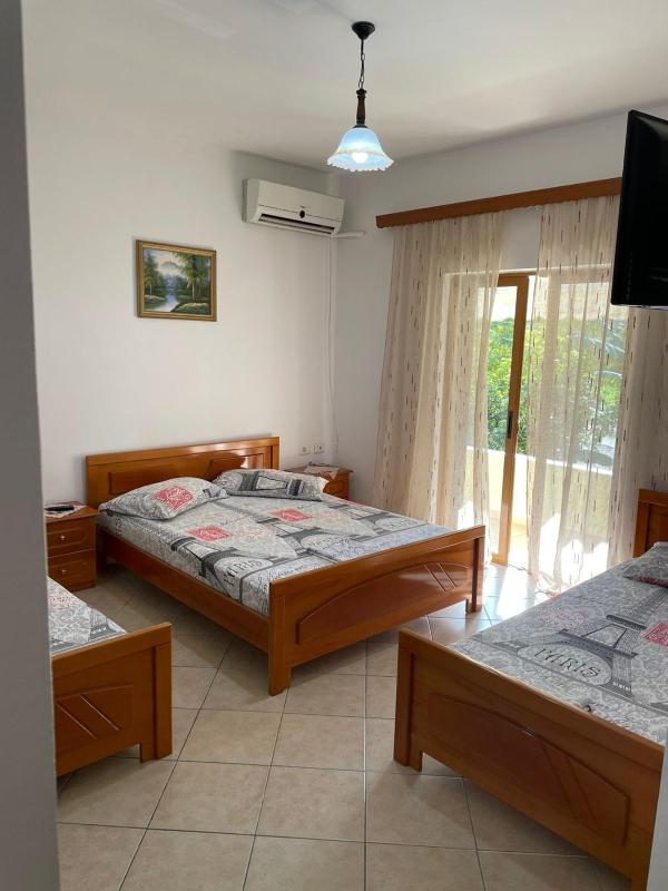 Quadruple Room with Balcony image 1