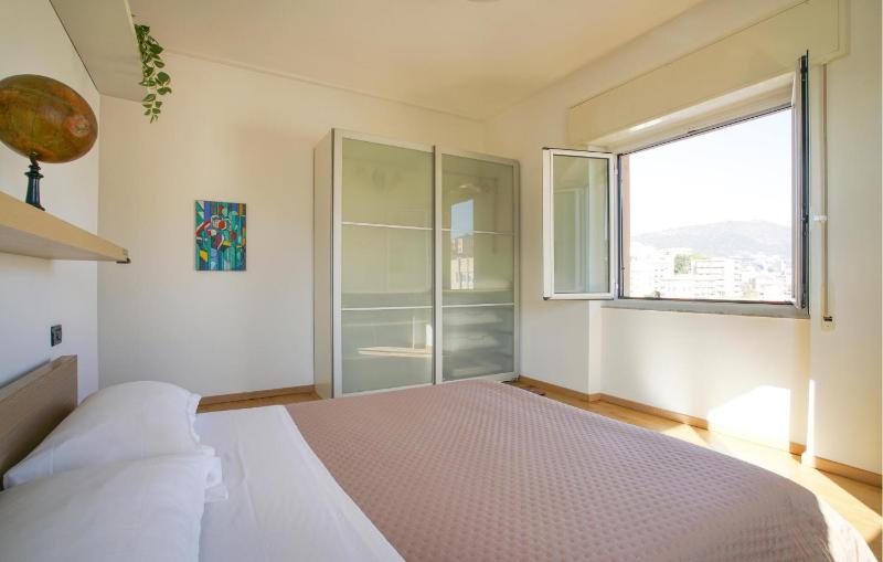 Beautiful Apartment In Genova With Wifi - image 6