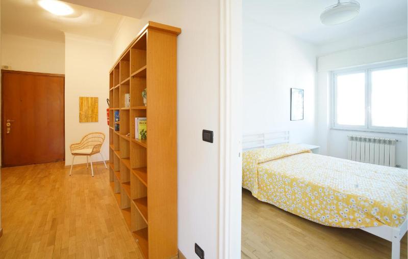 Beautiful Apartment In Genova With Wifi - image 18