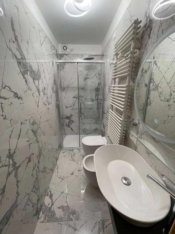 Double or Twin Room image 3