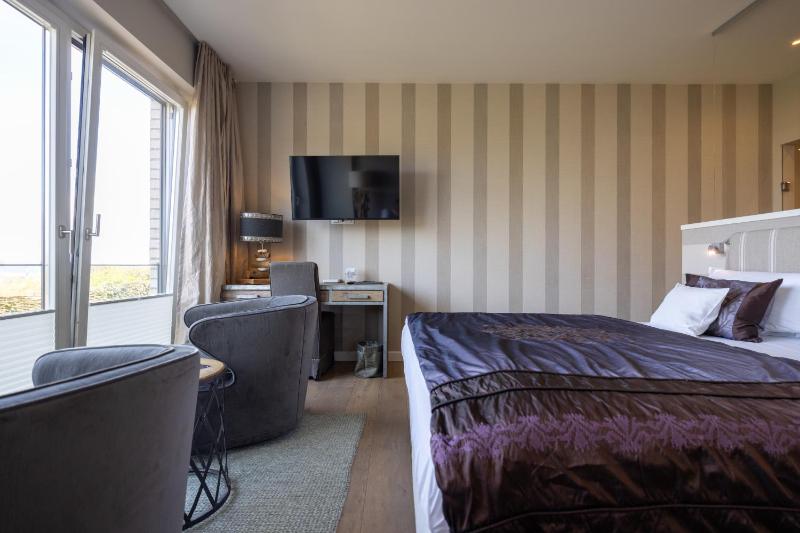 Double Room with Panoramic View image 4