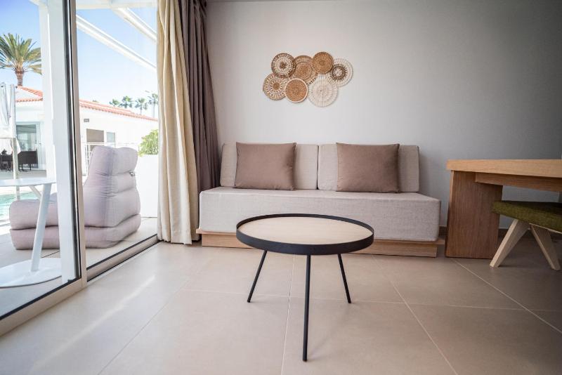 Superior Single Room image 3