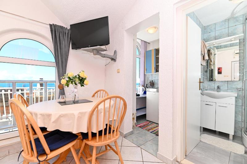 Studio with  Terrace and Sea View 2 image 3