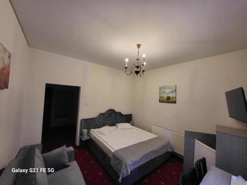 Superior Double Room image 4
