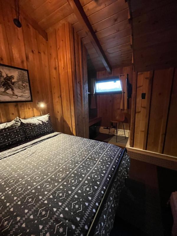 Small Double Room with One Double Bed image 3