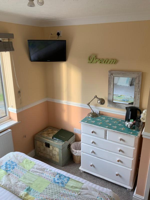 Small Double Room image 1