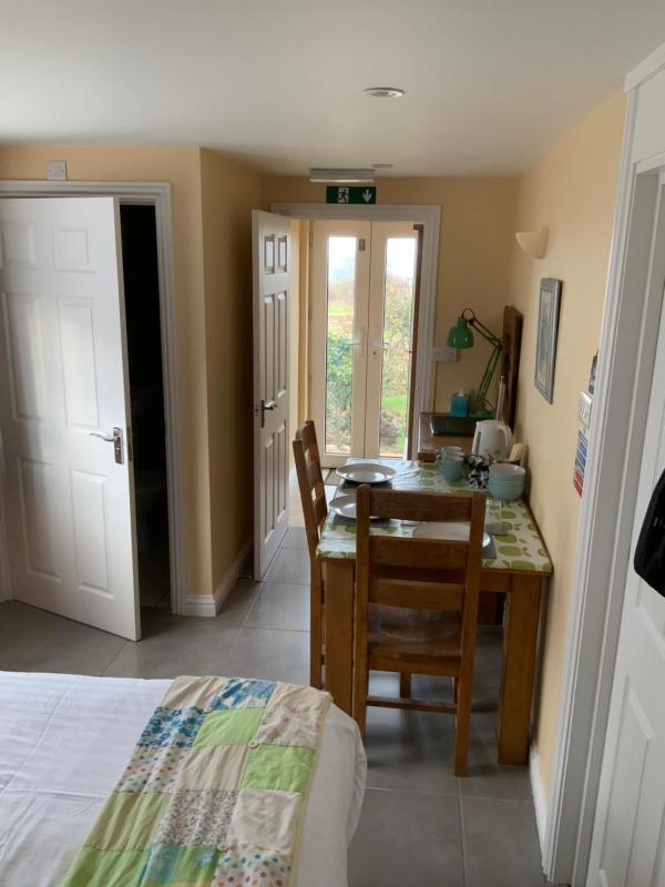 Triple Room with Garden View image 4