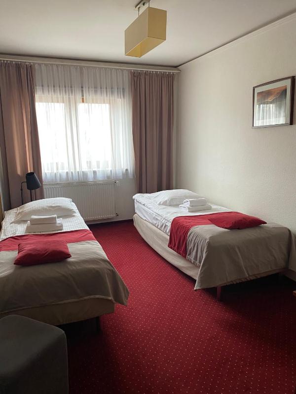 Classic Quadruple Room image 4