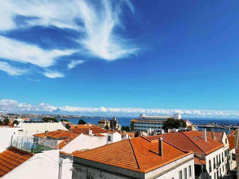 Old Town Rooftops with SEA VIEWS - image 31