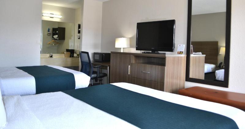 Double Room - Non-Smoking  image 3