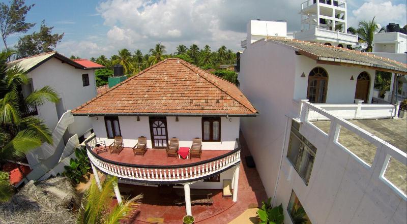 Royal Beach Hotel Hikkaduwa - image 17