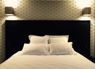 Deluxe Double Room image 2