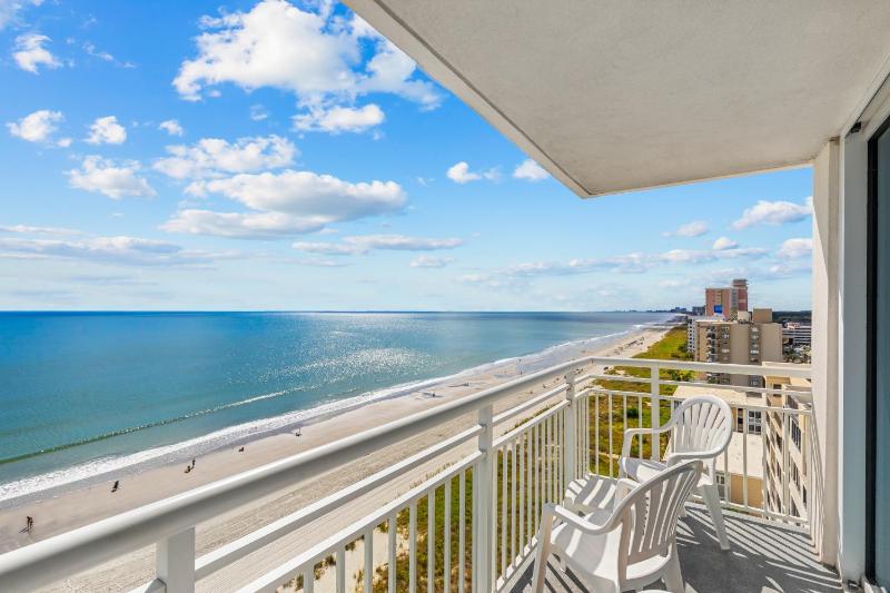 Three-Bedroom Suite - Ocean Front image 3