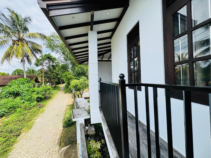 SMDT House - Weligama - image 11