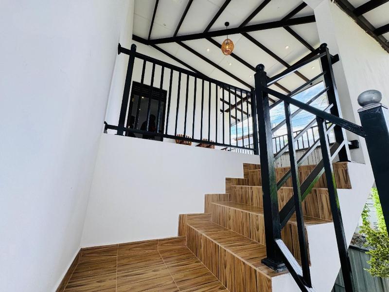 SMDT House - Weligama - image 8