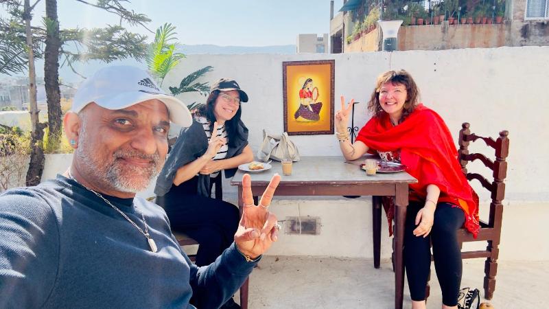 Hotel White House - A Family Homestay - image 14