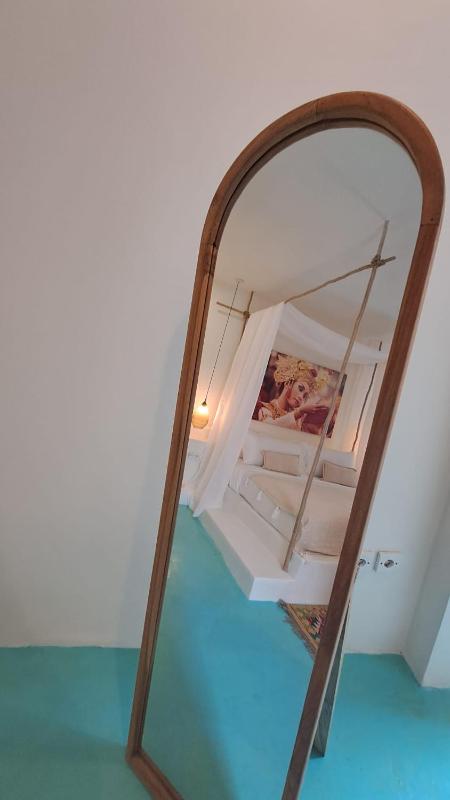 Guru Canggu Art Hotel - image 3
