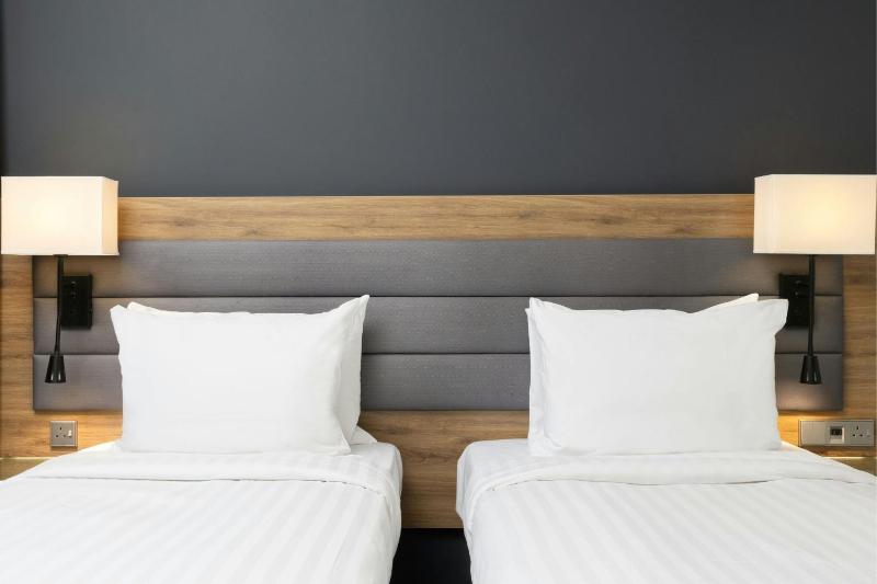 Moxy Twin Sleeper, Guest room, 2 Twin/Single Bed(s) image 4