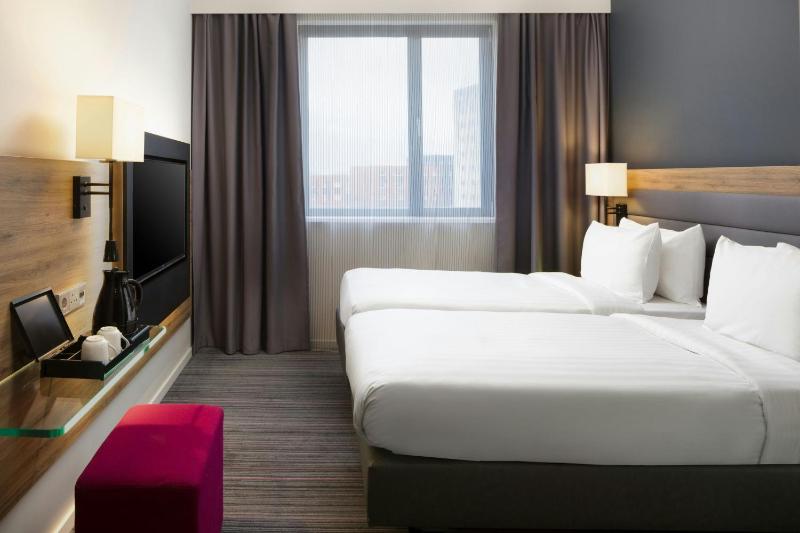 Moxy Twin Sleeper, Guest room, 2 Twin/Single Bed(s) image 2
