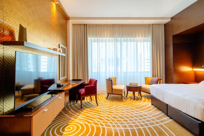 Superior King Room - Beach transfer & Free Shuttle to Deira city center mall image 3