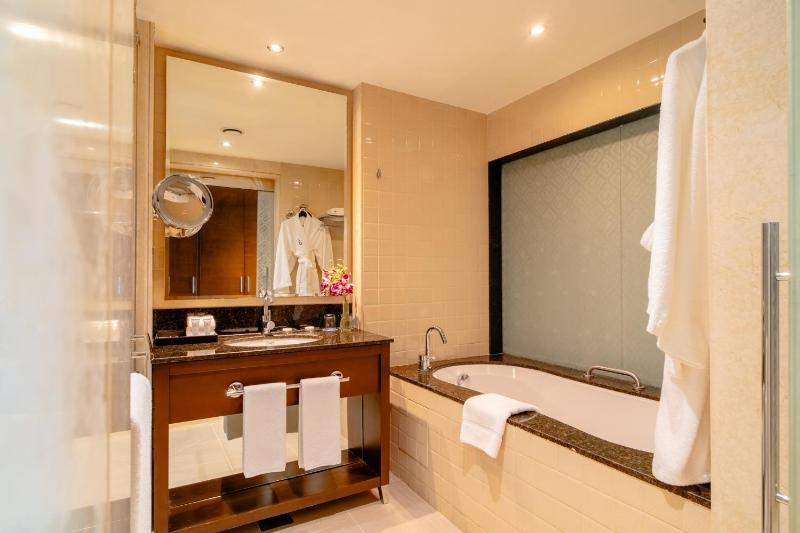 Super Deluxe Room - Beach transfer & Free Shuttle to Deira city center mall image 3