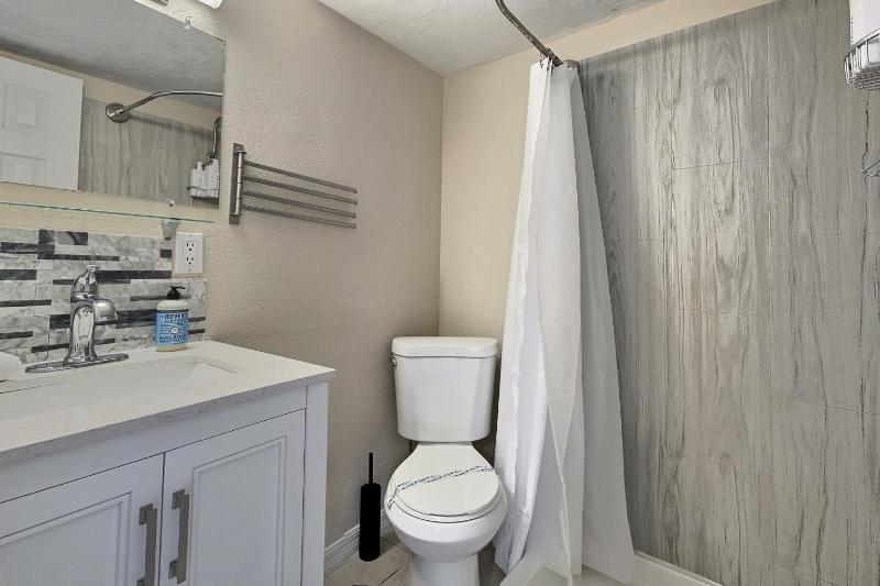 Studio Apartment image 4