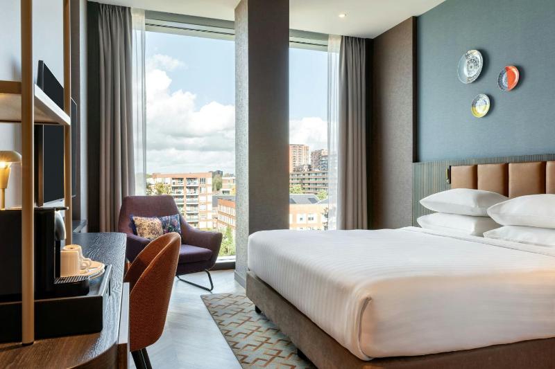King Room image 3