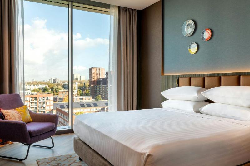 King Room image 4
