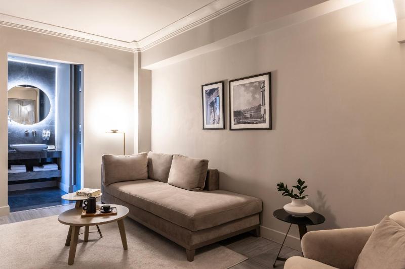 Junior Suite image 4