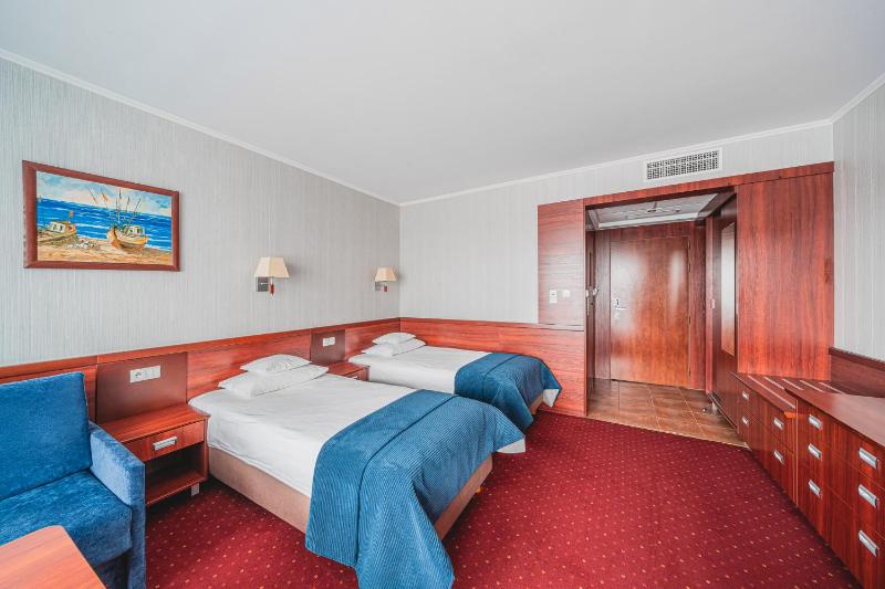 Superior Double or Twin Room image 4