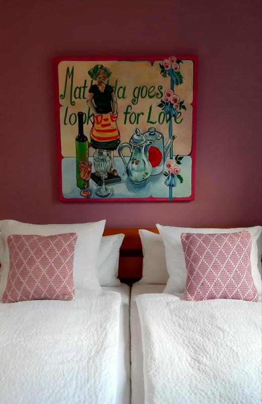 Deluxe Double Room with Shower image 4