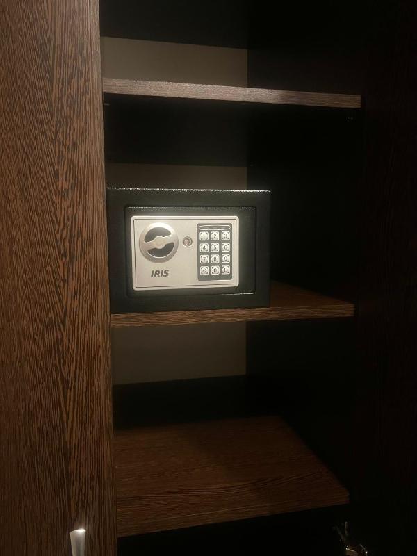 Double or Twin Room image 4