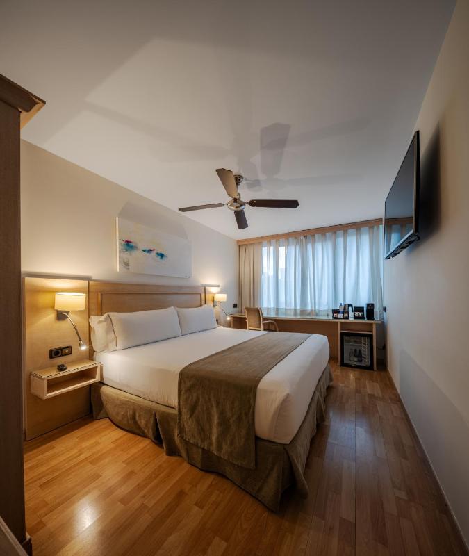 Executive Double Room image 1