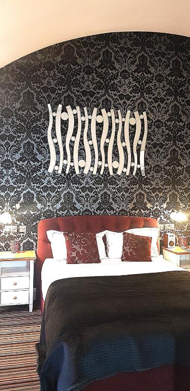 Quadruple Room image 1