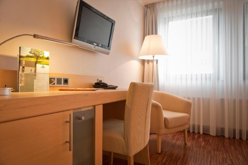 Classic Double Room image 1