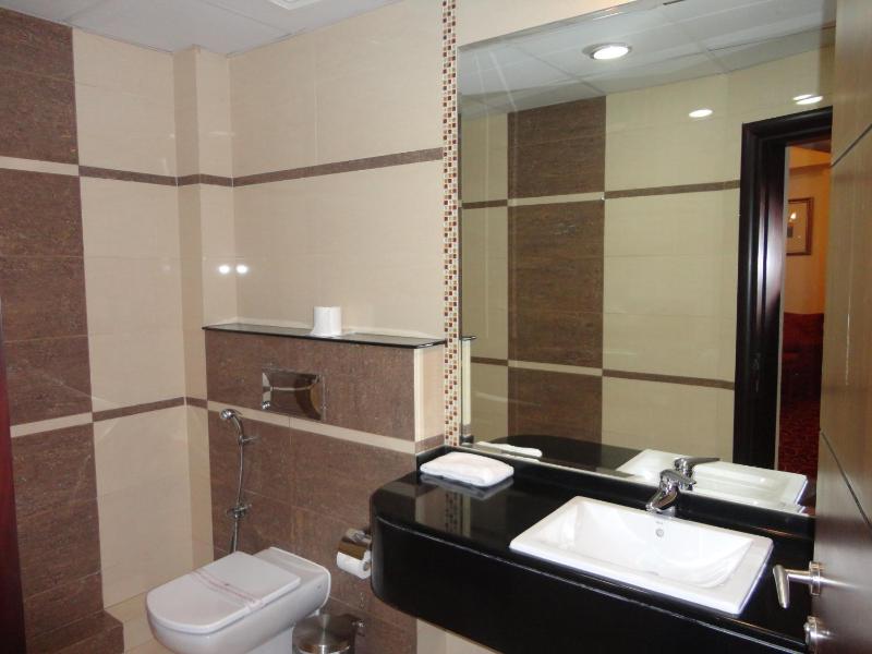 Royal Executive Suite image 3