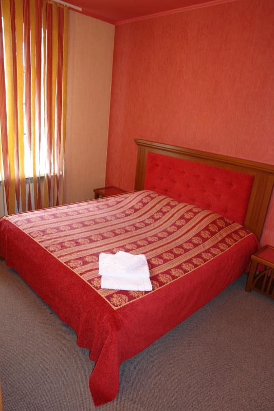 Single Room image 3