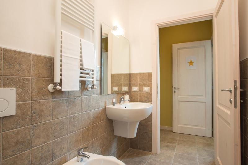 Quadruple Room image 2