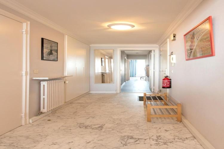 Apartment met zeezicht in Oostende - image 22