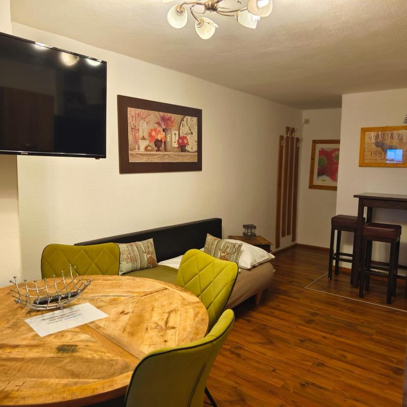Apartment with Balcony image 3