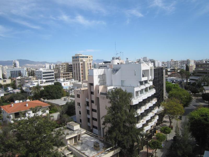 Apartment with Mountain View image 4